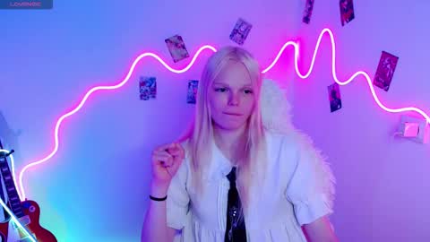 Lia online show from 10.03.25