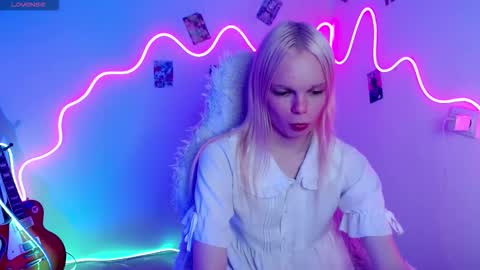 Lia online show from 10.13.25