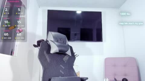 emily_palmeer online show from 03.10.26