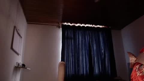 emily_pearl_ online show from 12.21.24