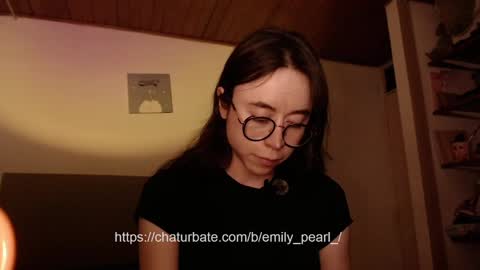 emily_pearl_ online show from 01.30.25