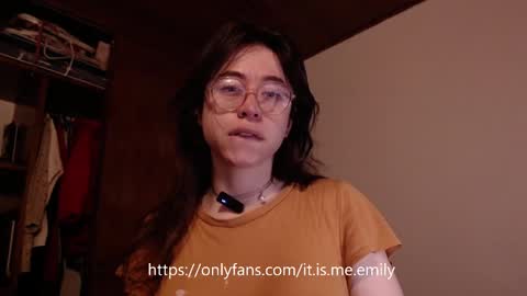 emily_pearl_ online show from 09.23.25