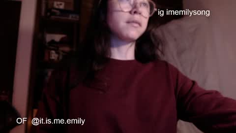 Snapshot of emily_pearl_ chatting on 05.25.26 emily_pearl_ online show from 05.25.26