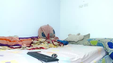 Emily  IGEmmily Baussa online show from 09.13.25