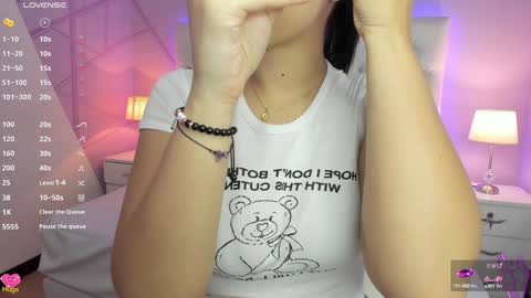 Snapshot of emily_roux chatting on 01.12.25 EMILY online show from 01.12.25