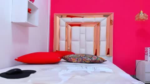 Emily online show from 03.10.25