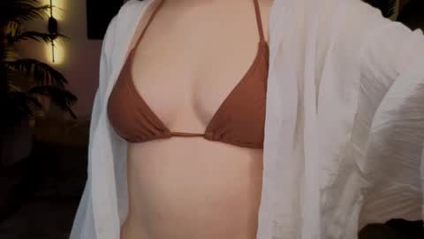 Snapshot of emily_shepard chatting on 10.17.25 emily shepard online show from 10.17.25