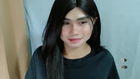 Snapshot of emily_sweeney chatting on 02.08.25 emily online show from 02.08.25