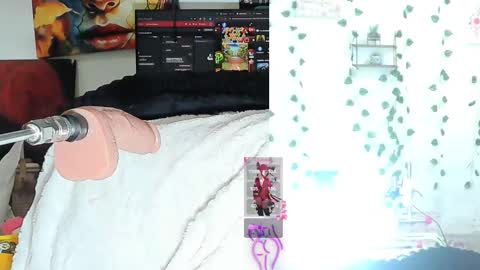 Emily Thompson33 online show from 03.10.26