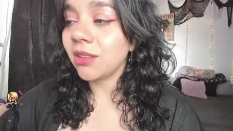 Snapshot of emily_vader chatting on 10.29.25 emily_vader online show from 10.29.25