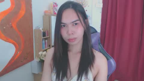 Snapshot of emily_xo143 chatting on 04.30.26 emily_xo143 online show from 04.30.26