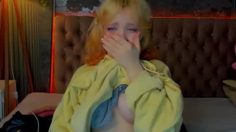 Baby Emelli online show from 02.04.26