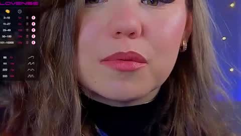 Snapshot of emilyart_ chatting on 03.07.25 artist Emily online show from 03.07.25