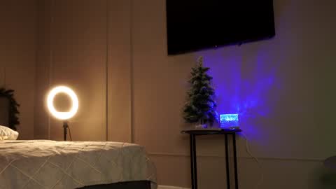 Snapshot of emilybatee chatting on 01.19.25 emilybatee online show from 01.19.25