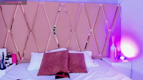 Emily online show from 10.11.25