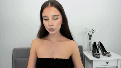 EmilyCharming online show from 10.30.25