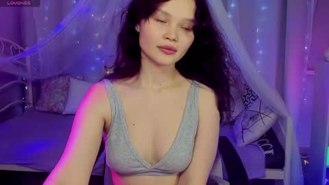 Snapshot of emilychaves chatting on 05.04.26 Emilyhaves online show from 05.04.26