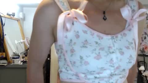 Snapshot of emilydresser chatting on 06.01.26 EmilyDresser online show from 06.01.26