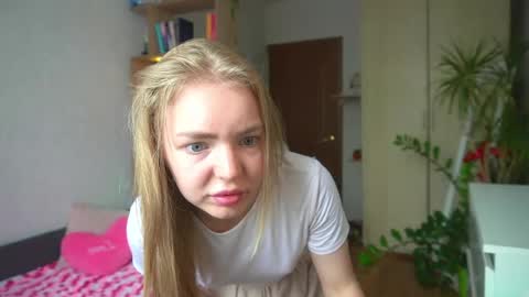 Snapshot of emilyemmi chatting on 07.18.26 Emilyemmi online show from 07.18.26
