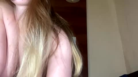 emilygibbes online show from 12.18.25