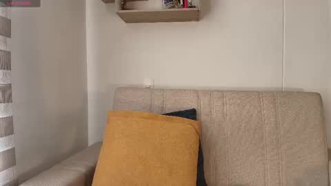 Snapshot of emilyguss chatting on 10.06.25 Emily online show from 10.06.25