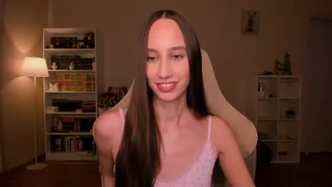 Snapshot of emilyhoston chatting on 06.25.26 Alina online show from 06.25.26