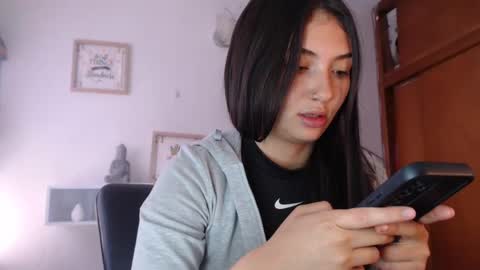 Snapshot of emilyjangcandy_ chatting on 02.17.25 Emily Jang online show from 02.17.25