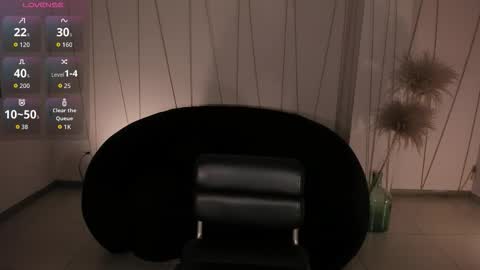 Emily online show from 11.22.25