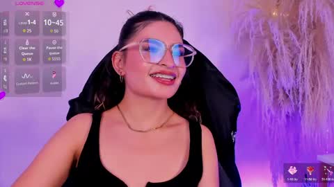 Emilyjonnes  online show from 05.29.26
