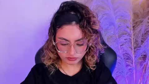 Emilyjonnes  online show from 06.11.26