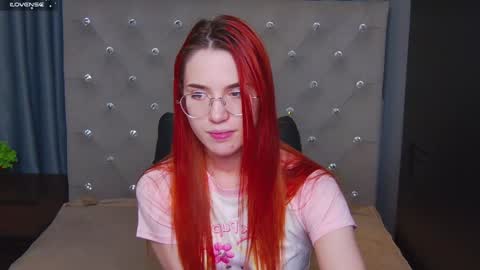Snapshot of emilykents chatting on 12.06.24 EmilyKents online show from 12.06.24