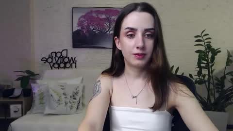 Emyli online show from 01.05.25