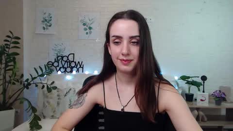 Emyli online show from 01.12.25