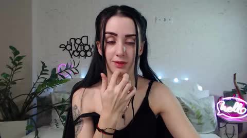 Emyli online show from 02.16.25