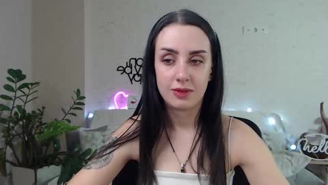 Emyli online show from 02.25.25