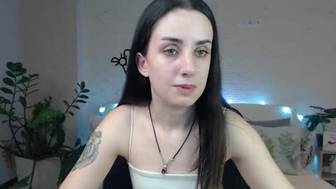 Emyli online show from 03.10.25