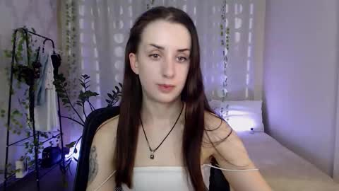 Emyli online show from 09.18.25