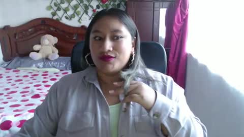 Snapshot of emilylove14 chatting on 01.12.25 Emily Cortez online show from 01.12.25