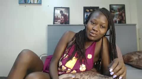 Snapshot of emilyposha chatting on 01.13.25 Emilly online show from 01.13.25