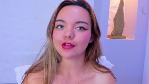 Snapshot of emilyrouss_ chatting on 01.14.25 EMILY online show from 01.14.25