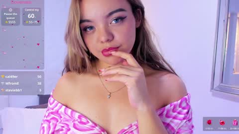 Snapshot of emilyrouss_ chatting on 01.26.25 EMILY online show from 01.26.25