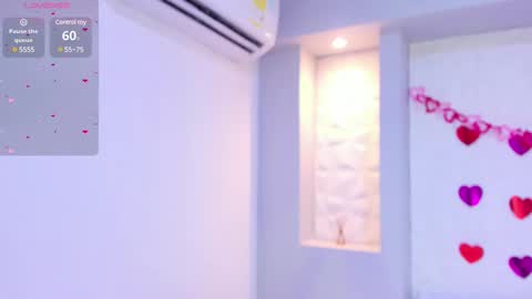 Snapshot of emilyrouss_ chatting on 02.12.25 EMILY online show from 02.12.25