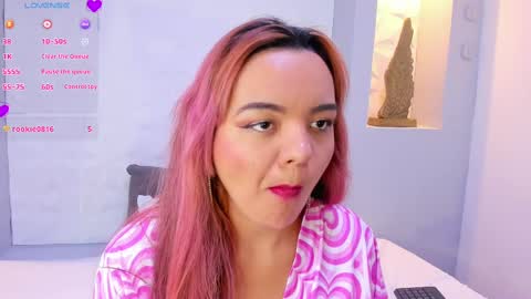 Snapshot of emilyrouss_ chatting on 02.28.25 EMILY online show from 02.28.25