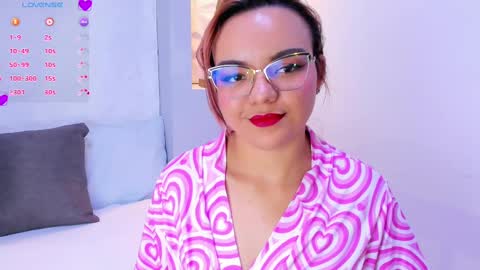 Snapshot of emilyrouss_ chatting on 03.05.25 EMILY online show from 03.05.25