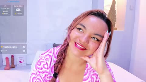 Snapshot of emilyrouss_ chatting on 03.10.25 EMILY online show from 03.10.25