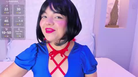 Snapshot of emilyrouss_ chatting on 10.01.25 EMILY online show from 10.01.25