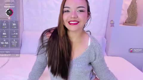 Snapshot of emilyrouss_ chatting on 11.06.25 EMILY online show from 11.06.25