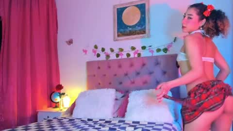 Emily Santana online show from 04.04.26