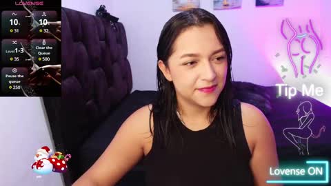 Snapshot of emilysavvato chatting on 02.03.25 Emily online show from 02.03.25