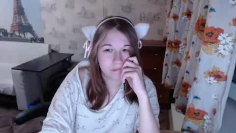 Snapshot of emilyway chatting on 12.17.24 emilyway online show from 12.17.24